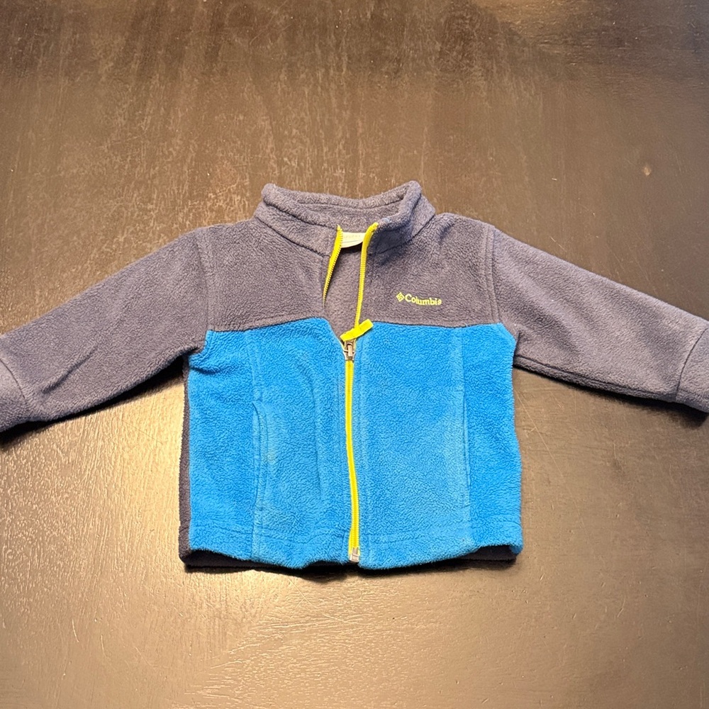 Columbia Two-Tone Blue Fleece Jacket with Yellow Zipper